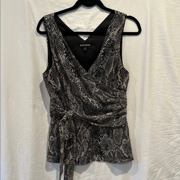Express snake print Sleeveless Blouse / top / Shirt, Large - Picture 1 of 12